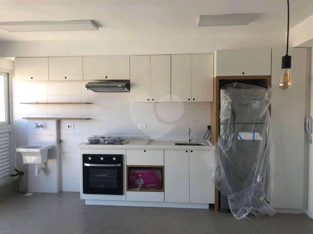 Apartamento à venda com 2 quartos, 40m² - Foto 24