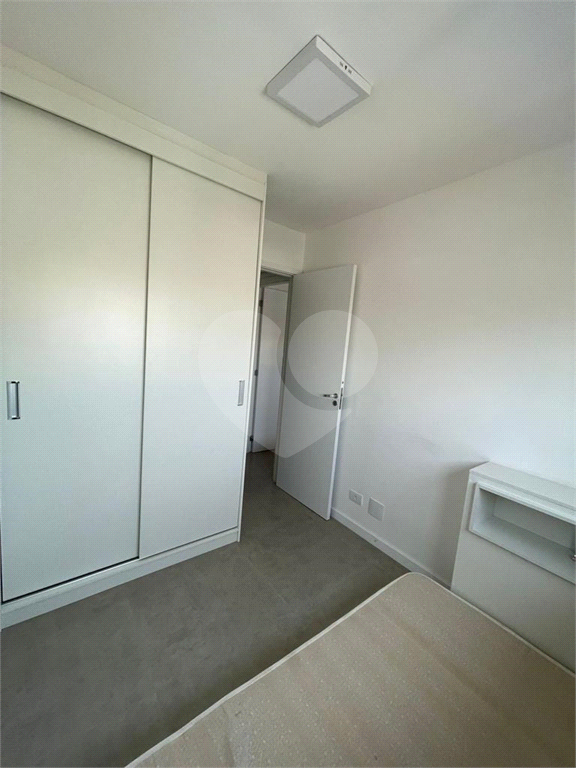 Apartamento à venda com 2 quartos, 40m² - Foto 33