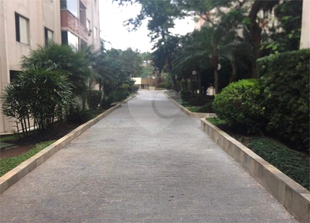 APARTAMENTO em TREMEMBÉ