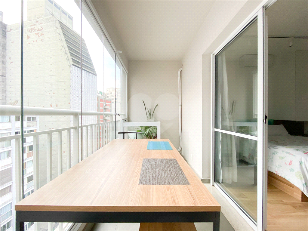 Apartamento Studio - Centro - 1 Dormitório - Venda