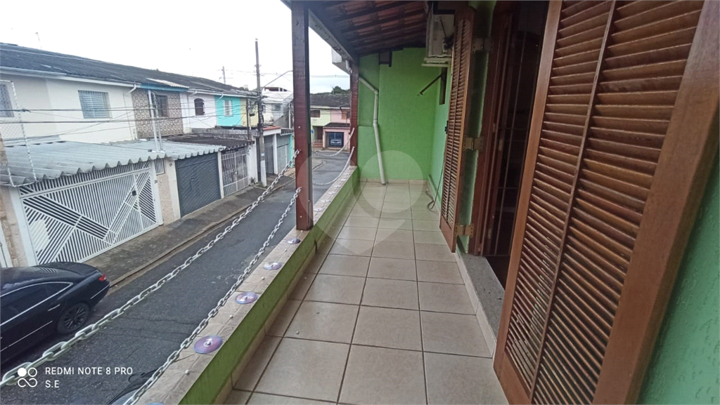Sobrado  com 4 dormitórios, 1 suíte, 3 vagas
