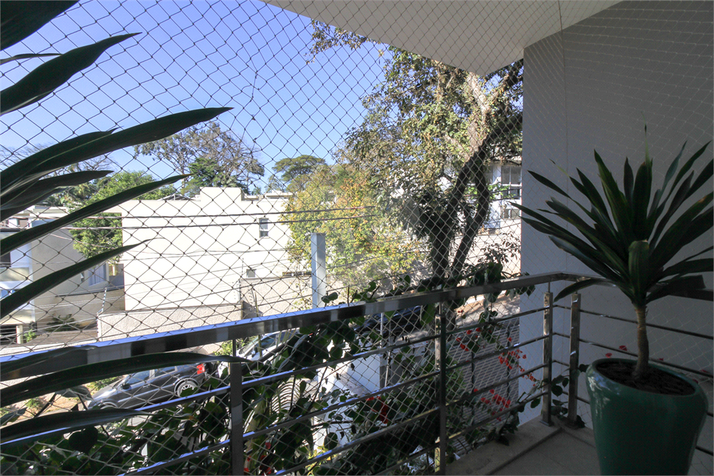 Lindo Sobrado Semi Novo Jardim Floresta!