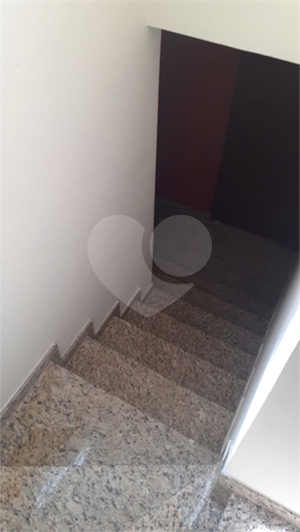 Sobrado à venda com 3 quartos, 300m² - Foto 47