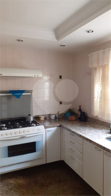 Sobrado à venda com 3 quartos, 300m² - Foto 15