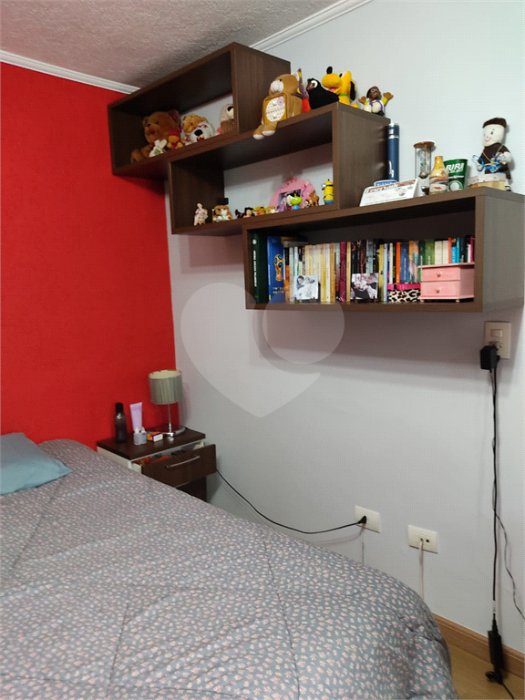 Excelente sobrado, com vaga para até 04 veículos!