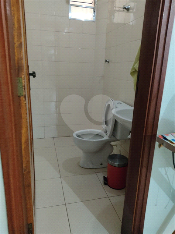 Excelente sobrado, com vaga para até 04 veículos!