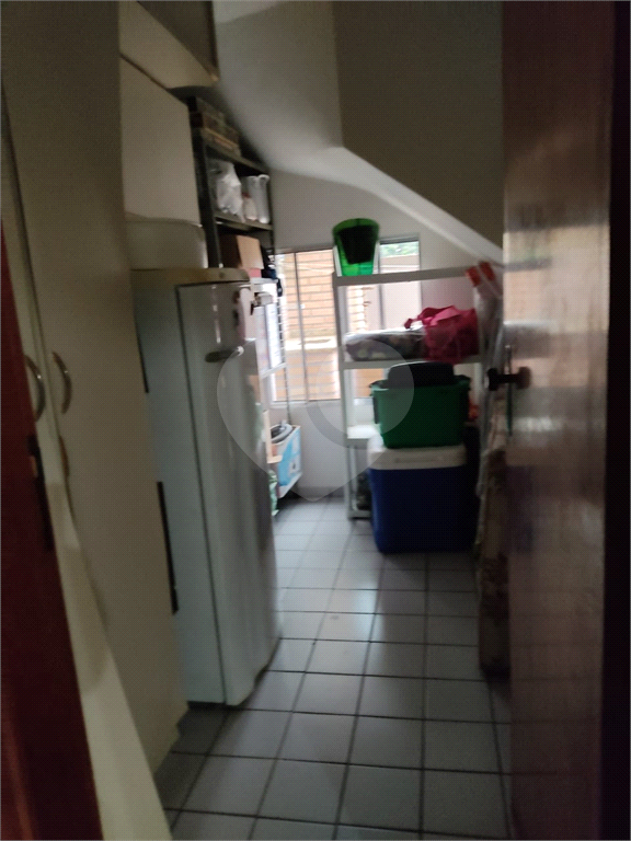 Excelente sobrado, com vaga para até 04 veículos!
