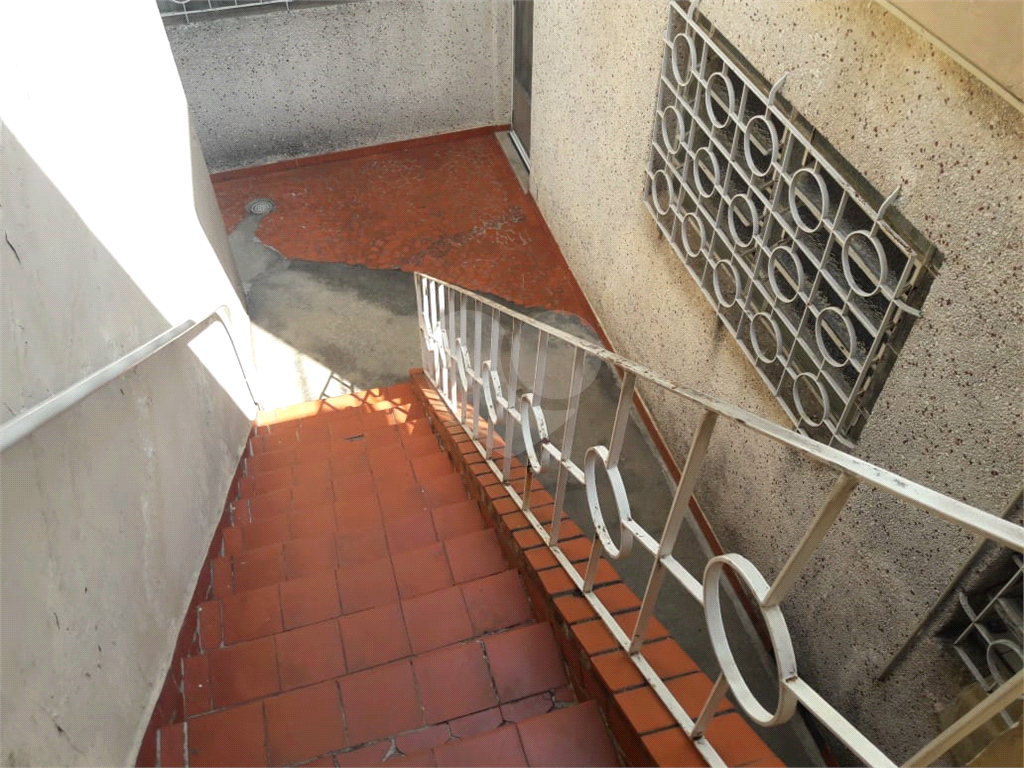 Amplo Sobrado em condomínio fechado -  próximo do metro Santana com Terreno com 09 x 25 