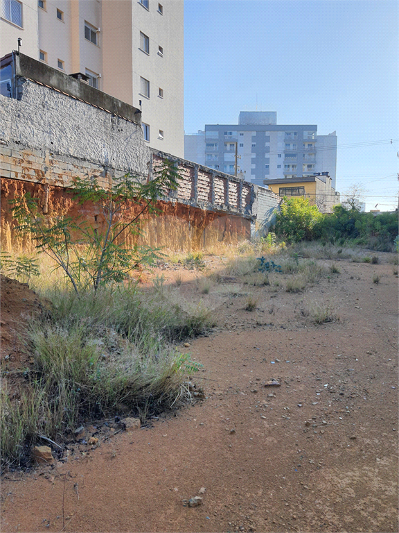 Terreno à venda, 2100m² - Foto 1