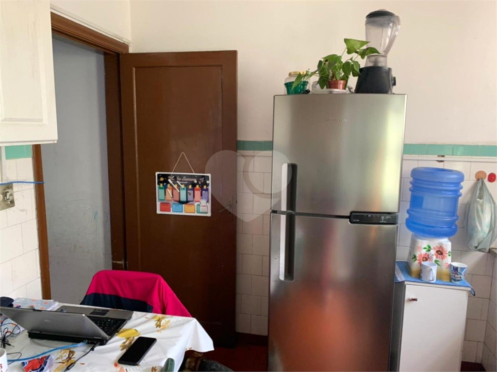 Casa antiga, ótima para investidores !!!!