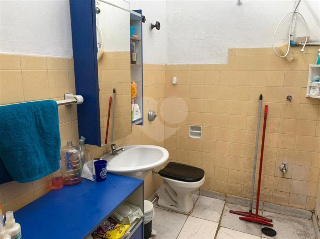 Casa antiga, ótima para investidores !!!!