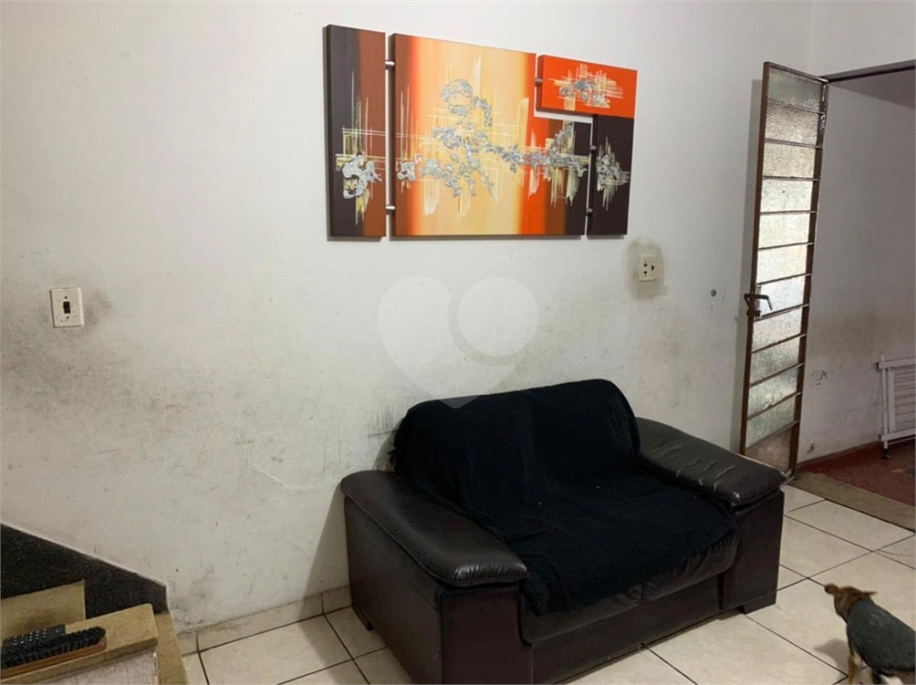 Casa antiga, ótima para investidores !!!!