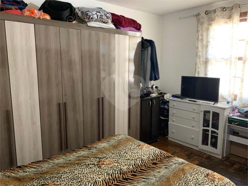 Casa antiga, ótima para investidores !!!!