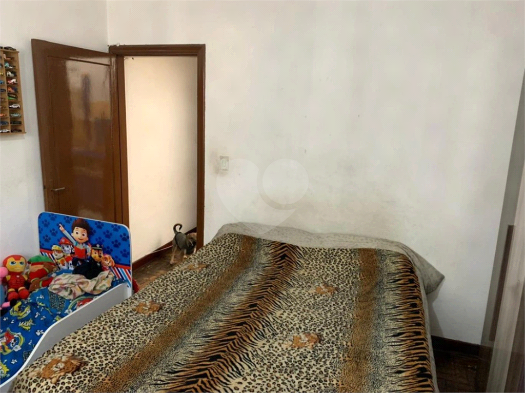 Casa antiga, ótima para investidores !!!!
