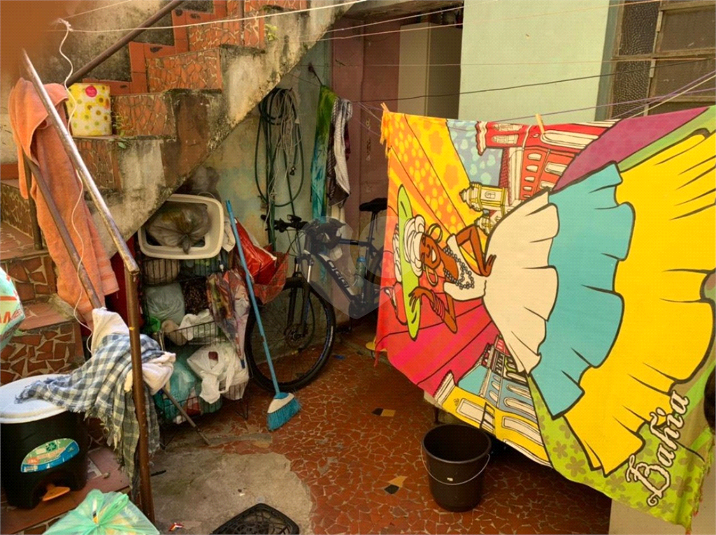 Casa antiga, ótima para investidores !!!!