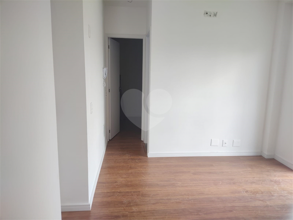 Apartamento à venda com 1 quarto, 30m² - Foto 17