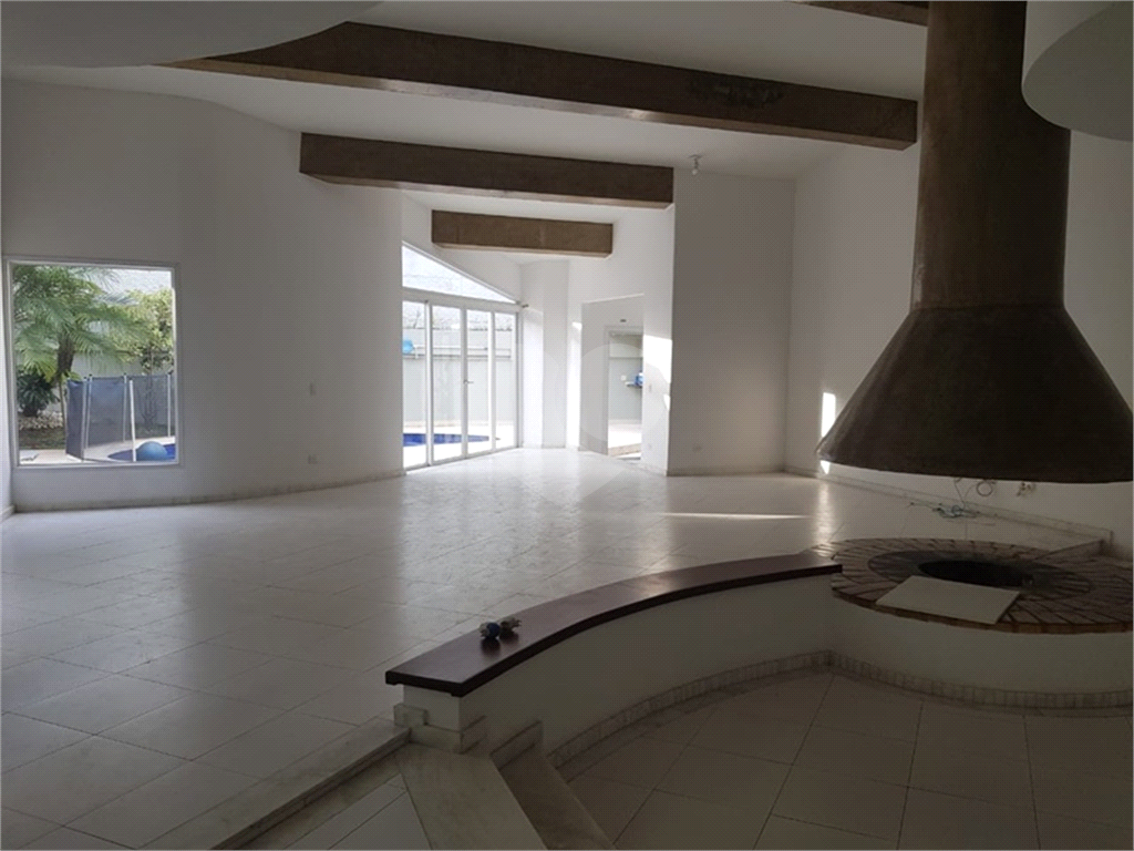 Casa à venda com 4 quartos, 398m² - Foto 1