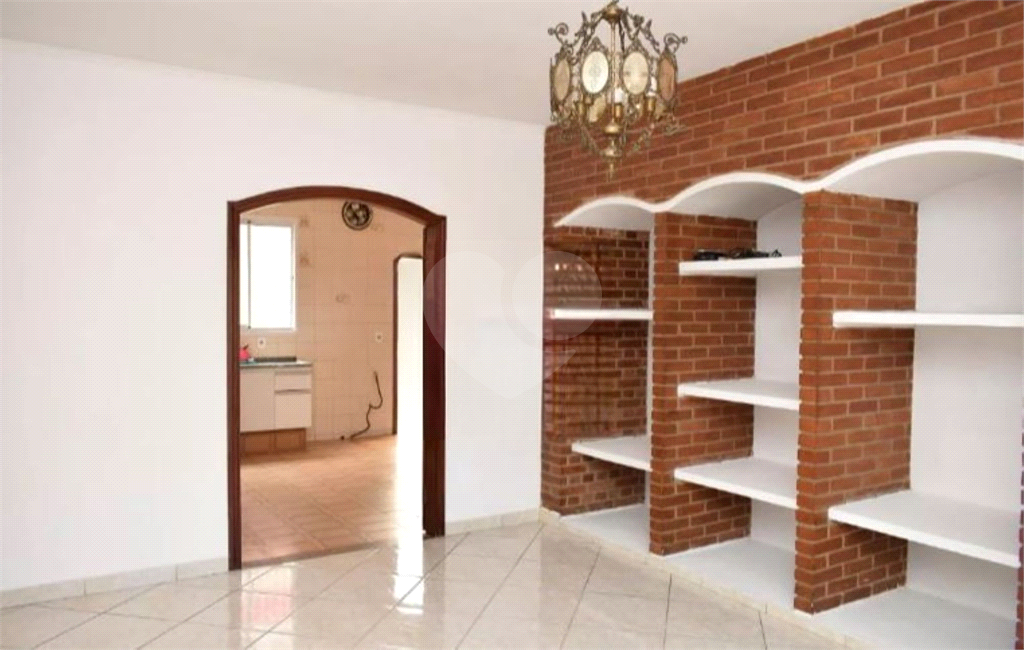 Casa à venda com 2 quartos, 126m² - Foto 1