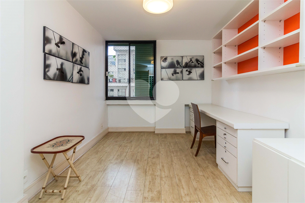 Apartamento - Jardins - 2 Dormitórios / Quartos - 2 suítes - 1 vaga - Locação / Aluguel