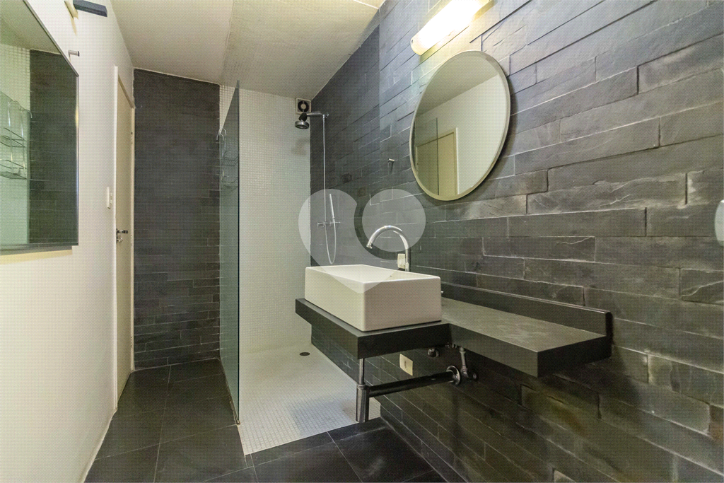 Apartamento - Jardins - 2 Dormitórios / Quartos - 2 suítes - 1 vaga - Locação / Aluguel