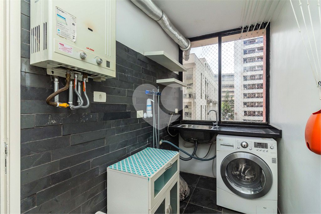 Apartamento - Jardins - 2 Dormitórios / Quartos - 2 suítes - 1 vaga - Locação / Aluguel
