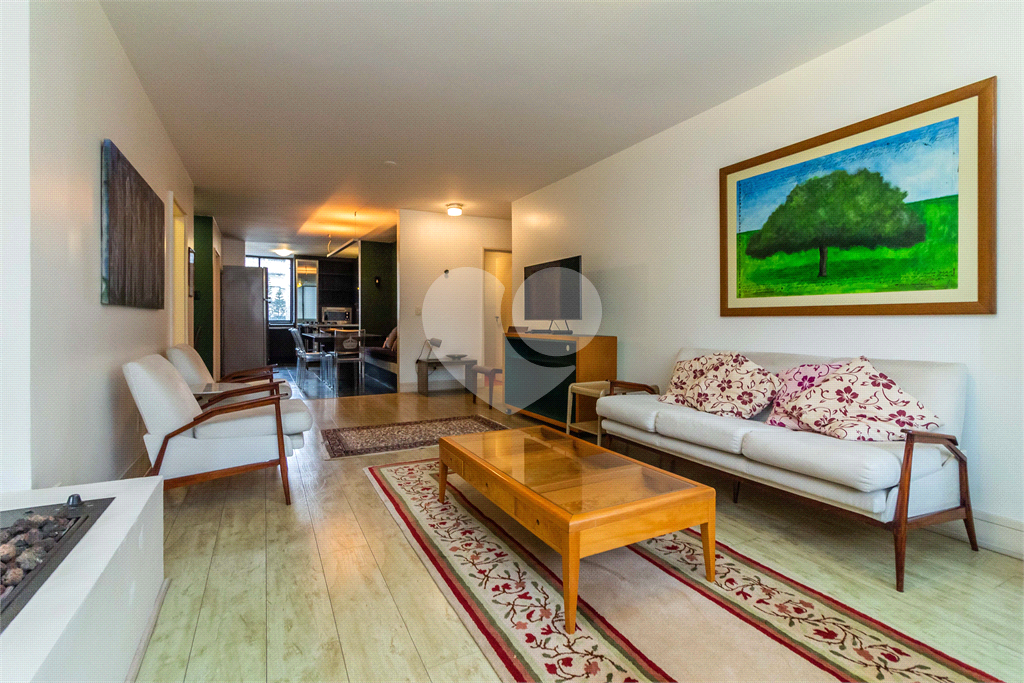 Apartamento - Jardins - 2 Dormitórios / Quartos - 2 suítes - 1 vaga - Locação / Aluguel