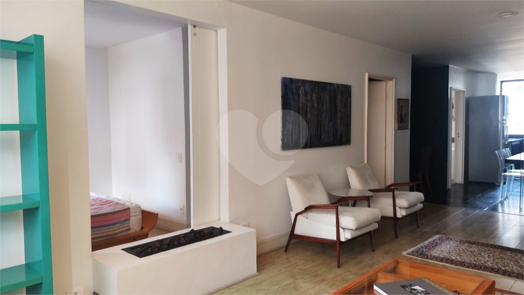 Apartamento - Jardins - 2 Dormitórios / Quartos - 2 suítes - 1 vaga - Locação / Aluguel
