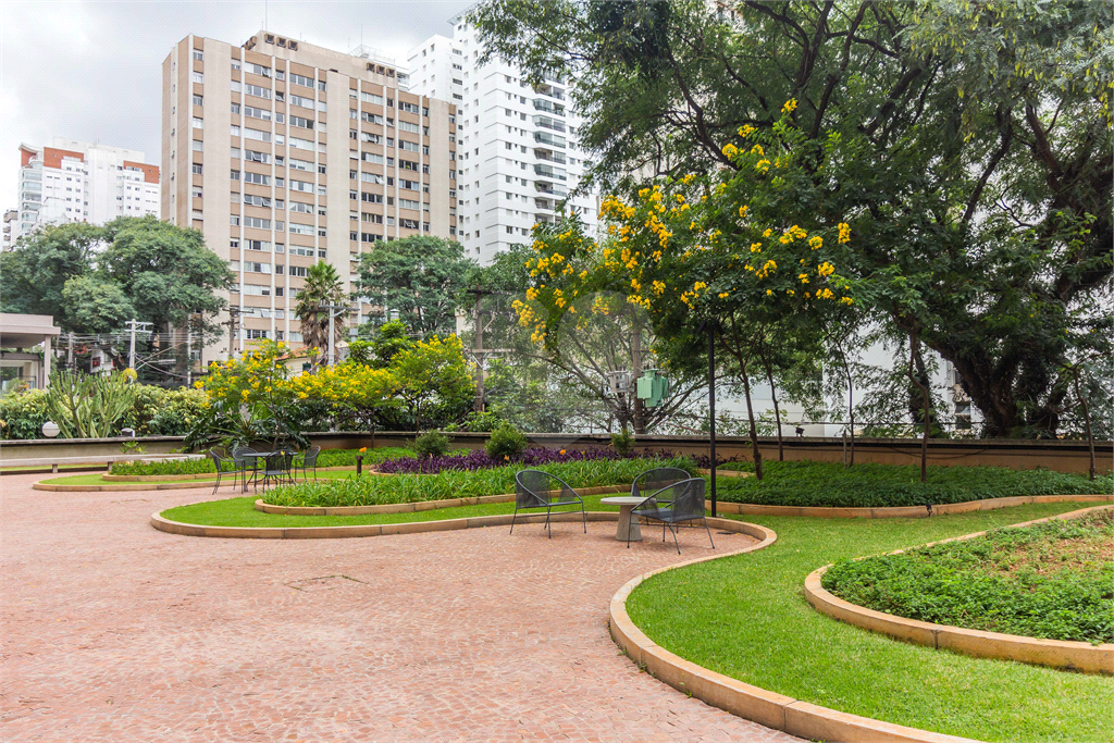 Apartamento - Jardins - 2 Dormitórios / Quartos - 2 suítes - 1 vaga - Locação / Aluguel