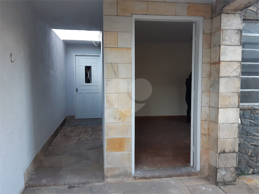 Sobrado à venda com 7 quartos, 300m² - Foto 27