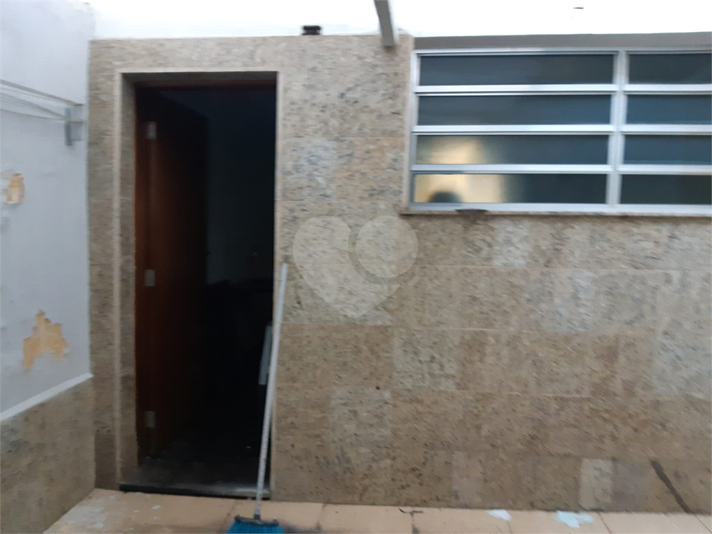 Sobrado à venda com 7 quartos, 300m² - Foto 14