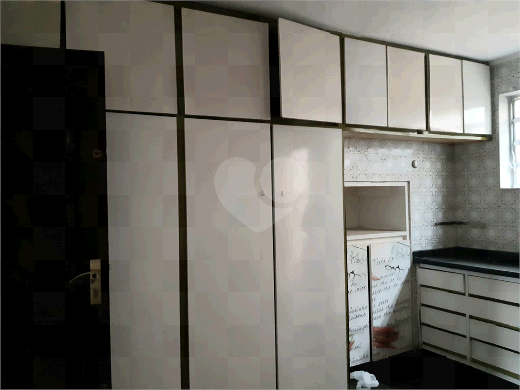 Sobrado à venda com 7 quartos, 300m² - Foto 16