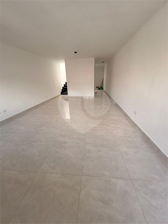 Sobrado próximo ao metrô Parada Inglesa - 3 suítes e 3 vagas 