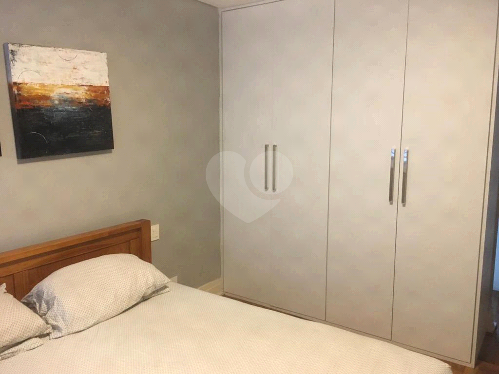 Apartamento 2 dormitórios a venda em Moema