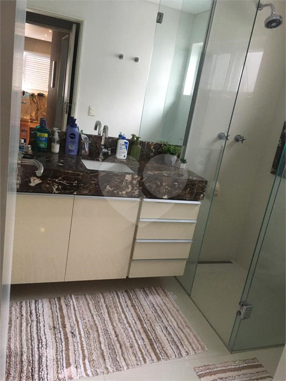 Apartamento 2 dormitórios a venda em Moema