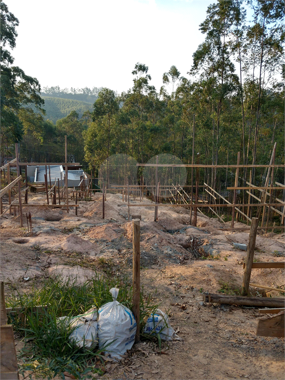 LOTEAMENTO em SERRA DOS LAGOS (JORDANÉSIA)