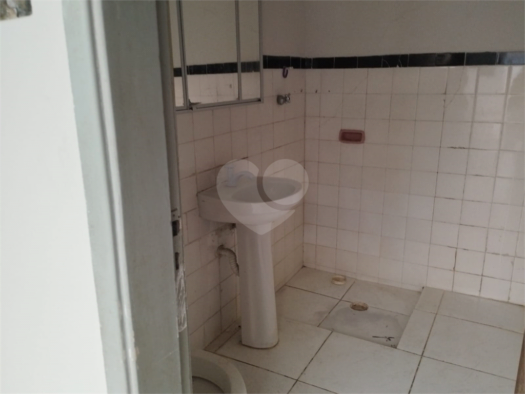 Casa à venda com 2 quartos, 170m² - Foto 8