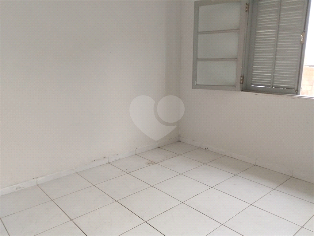 Casa à venda com 2 quartos, 170m² - Foto 6