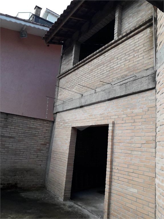 Lindo SOBRADO NOVO -03 SUÍTES - 05 VAGAS - 280m² - ESTILO MEDIEVAL - PARQUE MANDAQUI