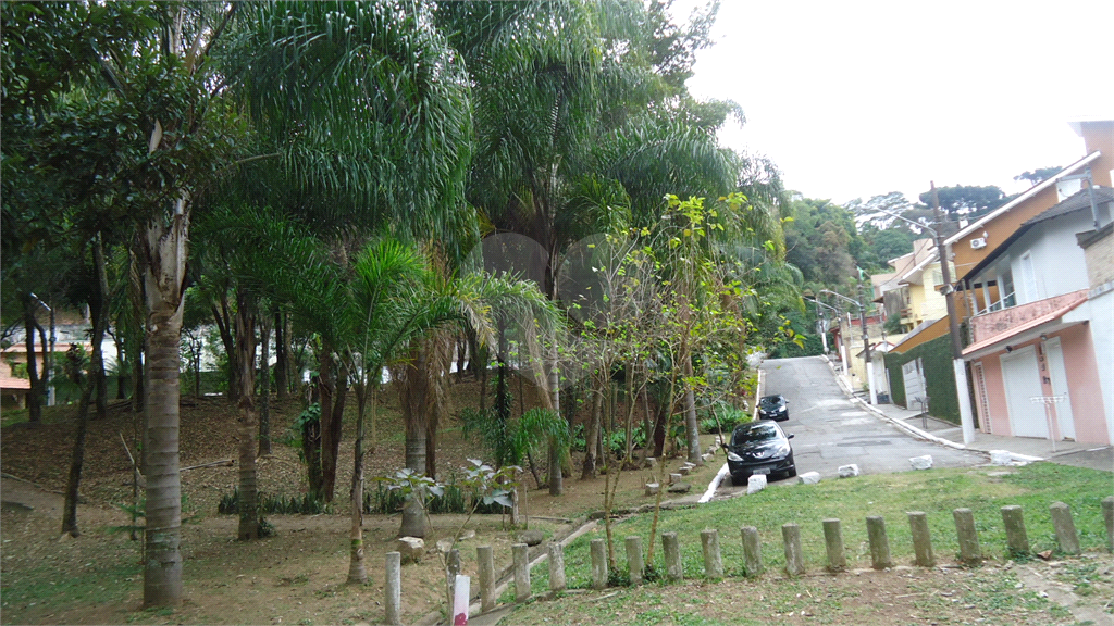 Lindo SOBRADO NOVO -03 SUÍTES - 05 VAGAS - 280m² - ESTILO MEDIEVAL - PARQUE MANDAQUI