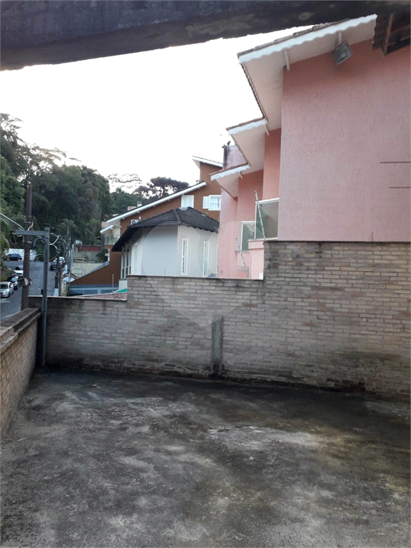 Lindo SOBRADO NOVO -03 SUÍTES - 05 VAGAS - 280m² - ESTILO MEDIEVAL - PARQUE MANDAQUI