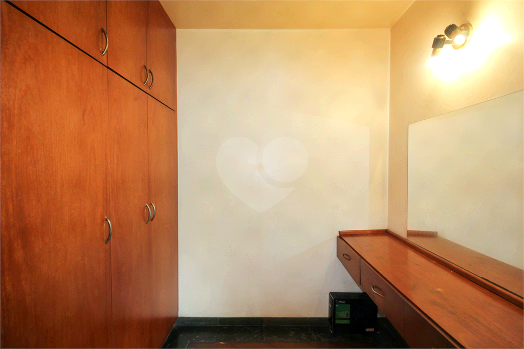 Casa a venda com 5 dormitórios -Jardim São Bento 