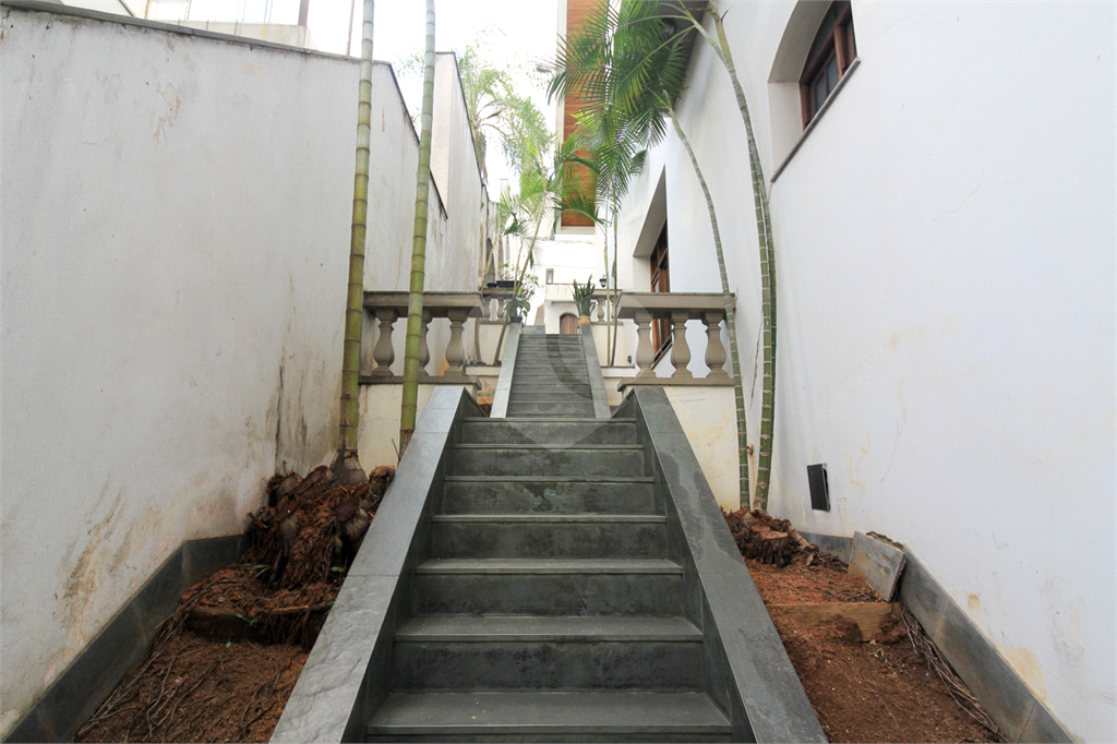 Casa a venda com 5 dormitórios -Jardim São Bento 