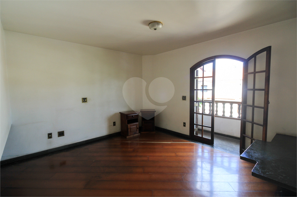 Casa a venda com 5 dormitórios -Jardim São Bento 