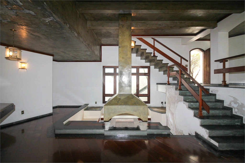 Casa a venda com 5 dormitórios -Jardim São Bento 