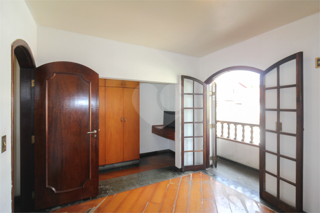 Casa a venda com 5 dormitórios -Jardim São Bento 