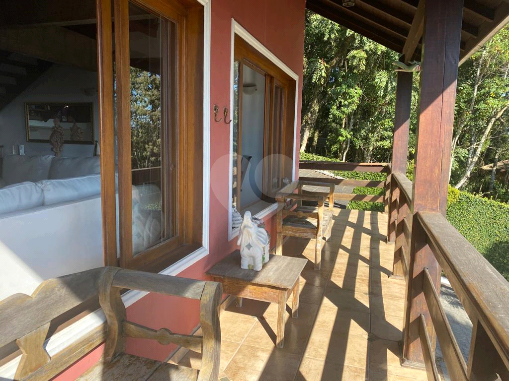 Linda Casa Serra da Cantareira Condomínio Fechado