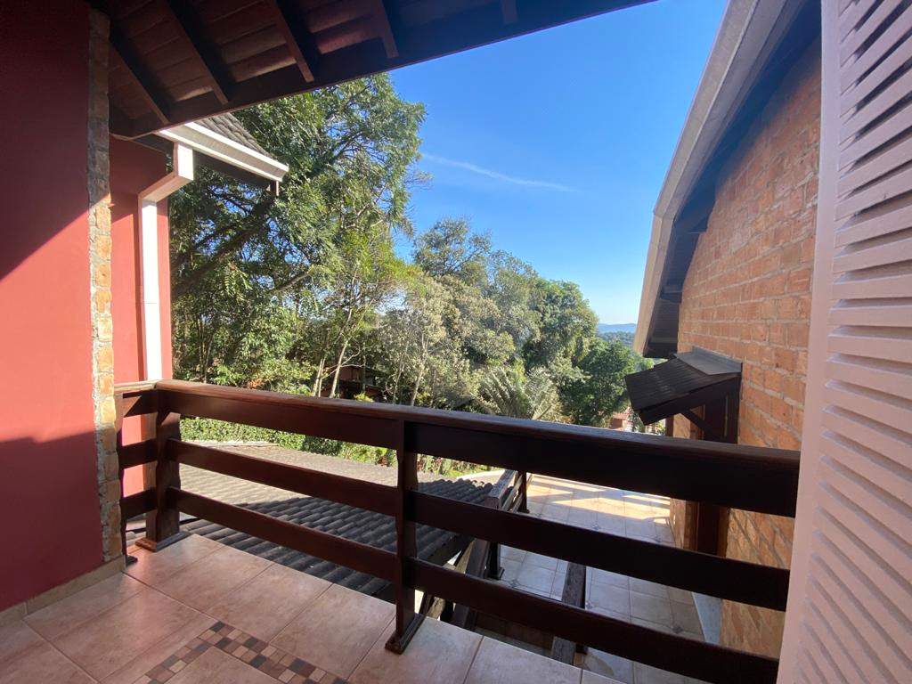 Linda Casa Serra da Cantareira Condomínio Fechado