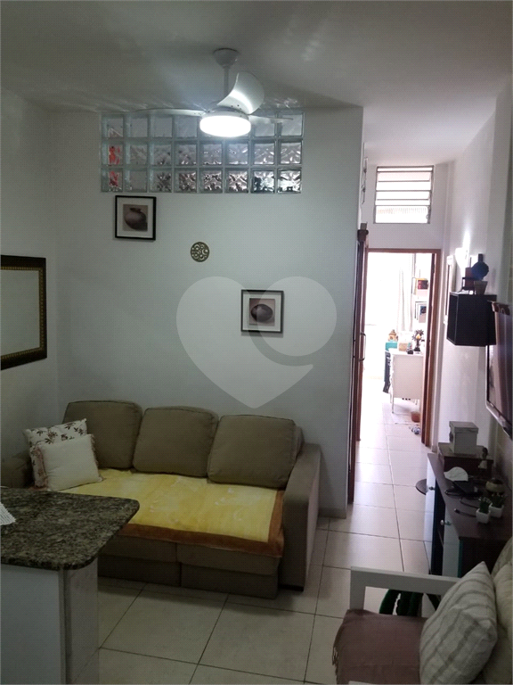 Apartamento 02 dormitórios na Republica