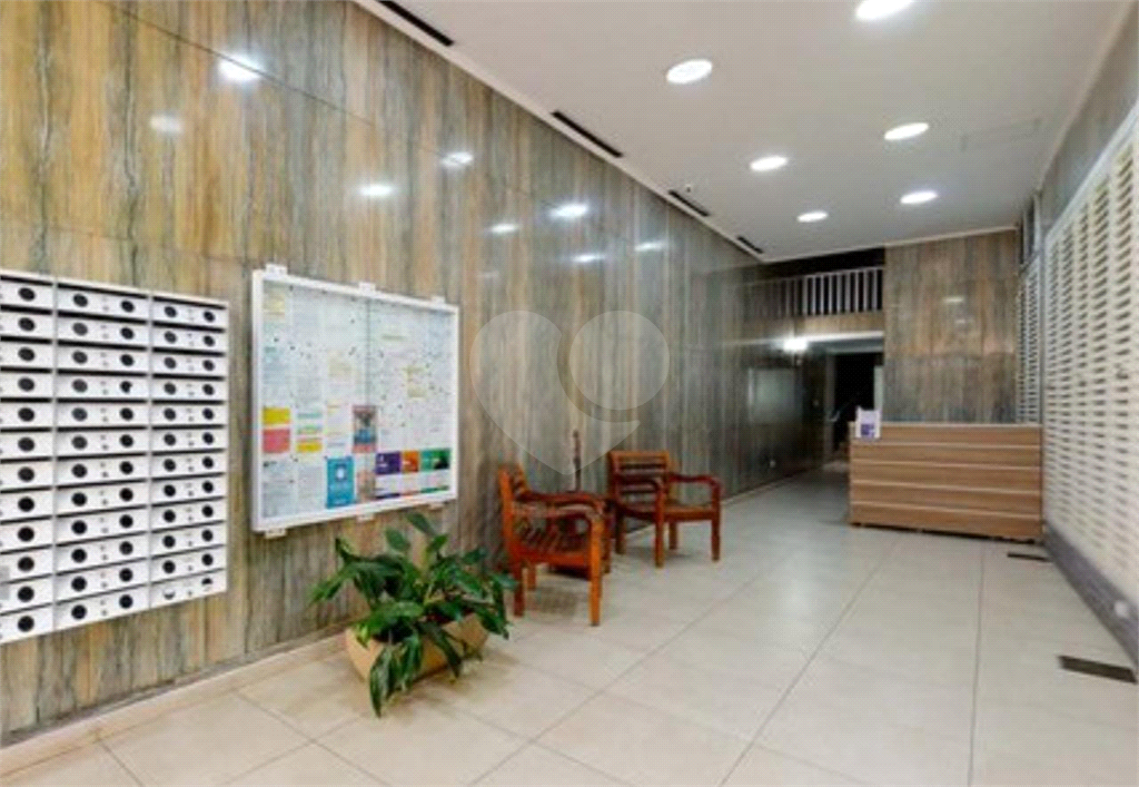 Apartamento 02 dormitórios na Republica