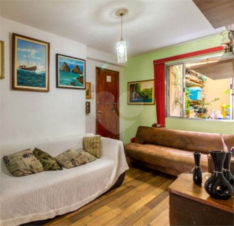 APARTAMENTO em SANTANA